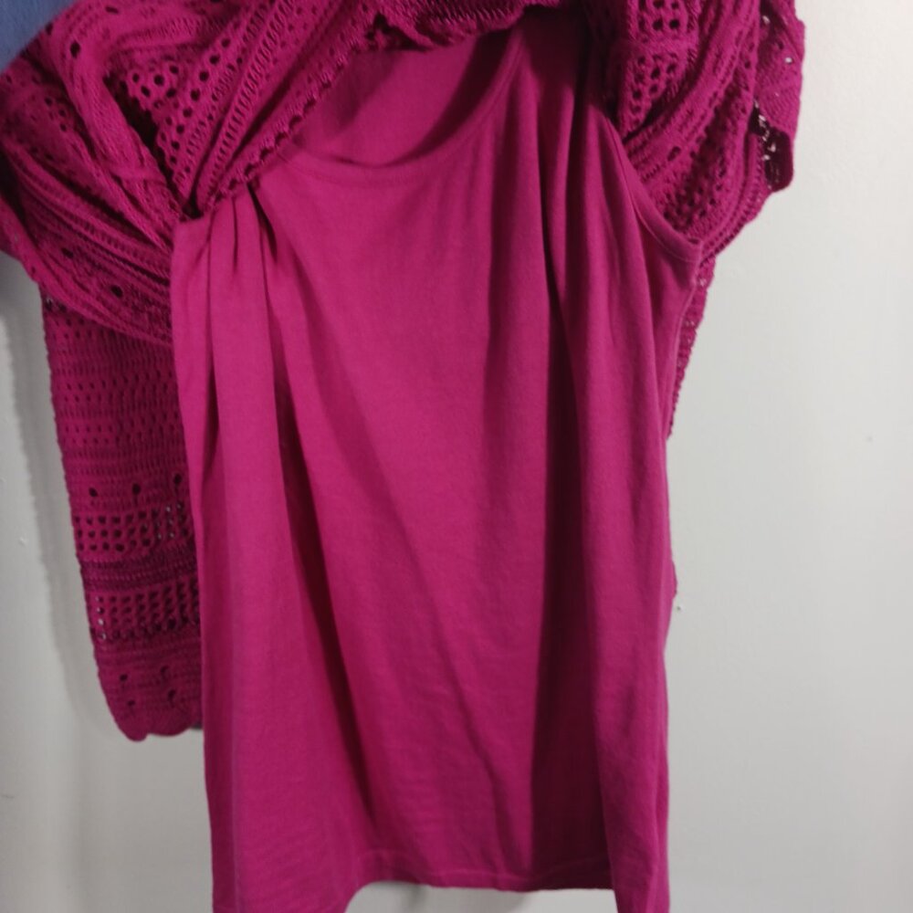 Hot In Hollywood Fuchsia Pink Crochet Tunic W/ Attached Tank, 3/4 Sleeve, Medium - Picture 10 of 16
